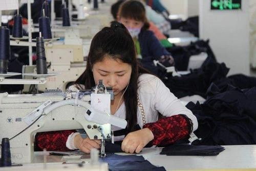 割韭菜 玻尿酸內衣和量子內褲扎堆,服裝行業底線在哪里